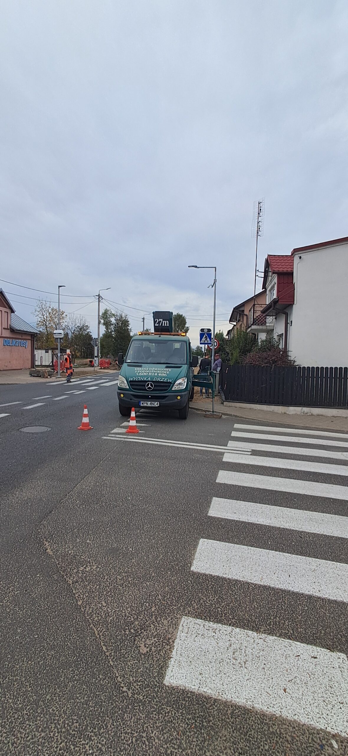 Realizacja podnośnika koszowego w Płońsku i okolicach