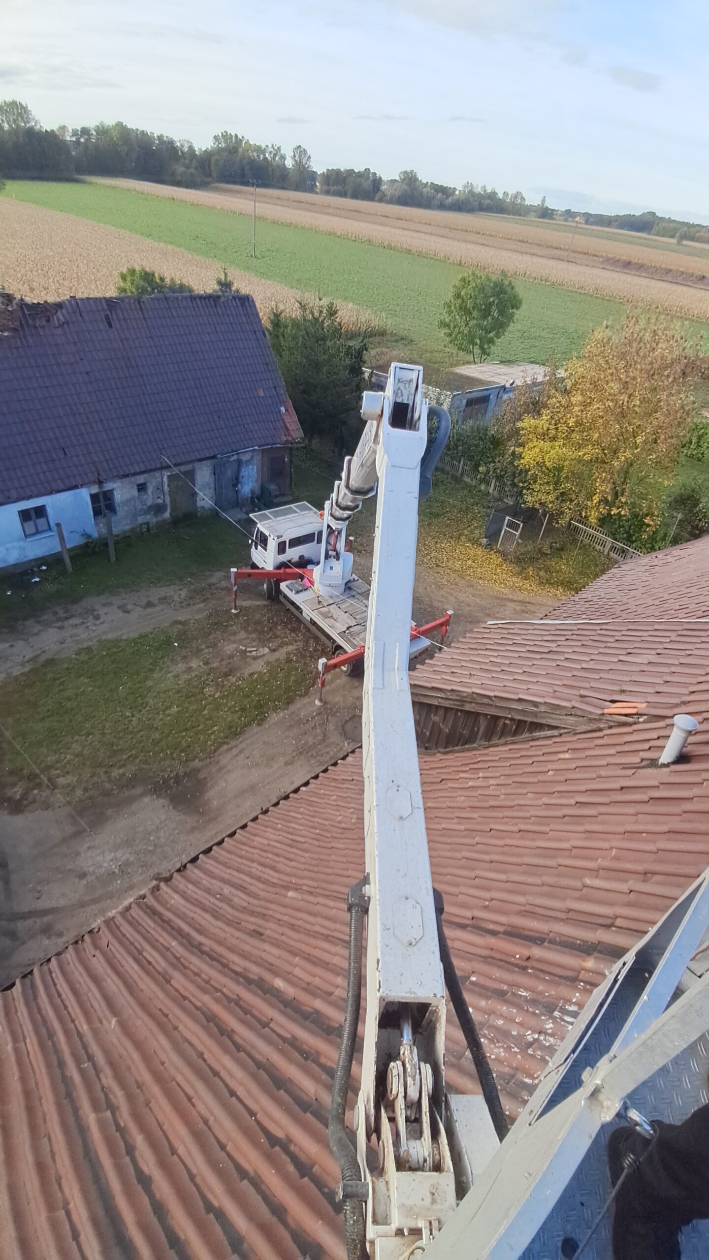 Realizacja podnośnika koszowego w Płońsku i okolicach