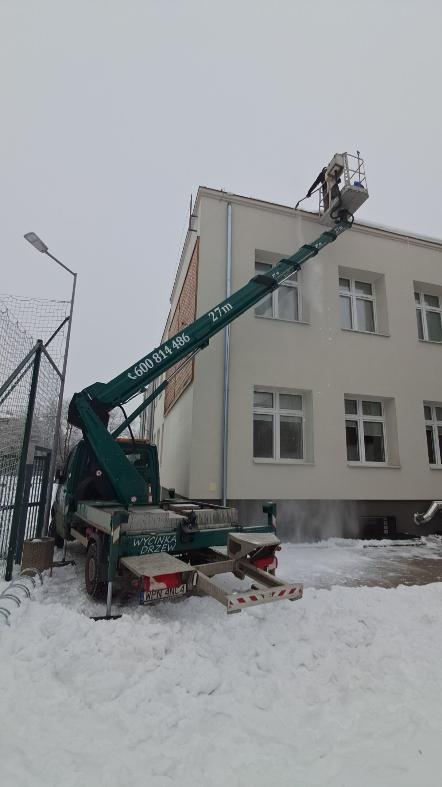 Realizacja podnośnika koszowego w Płońsku i okolicach