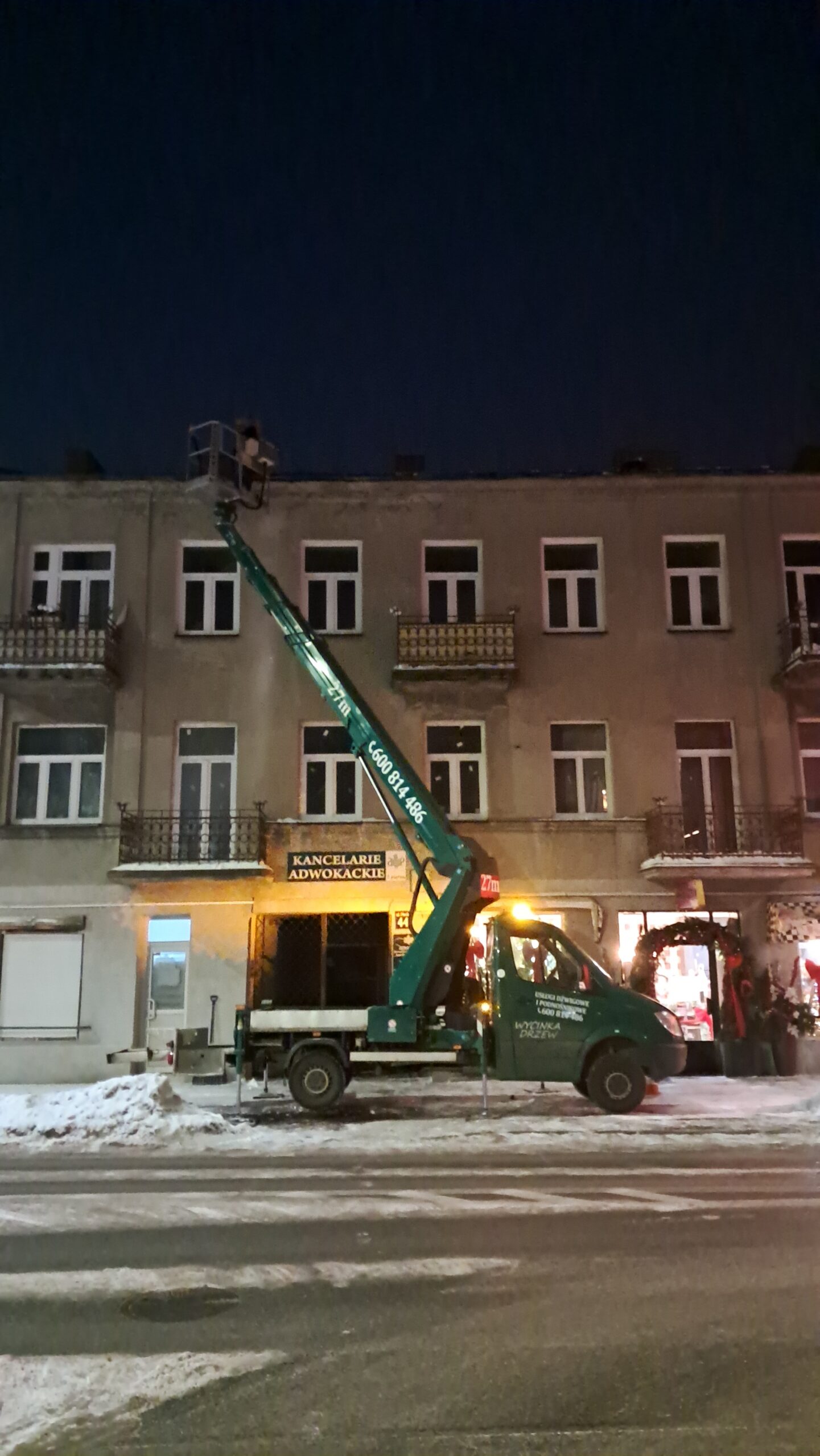 Realizacja podnośnika koszowego w Płońsku i okolicach