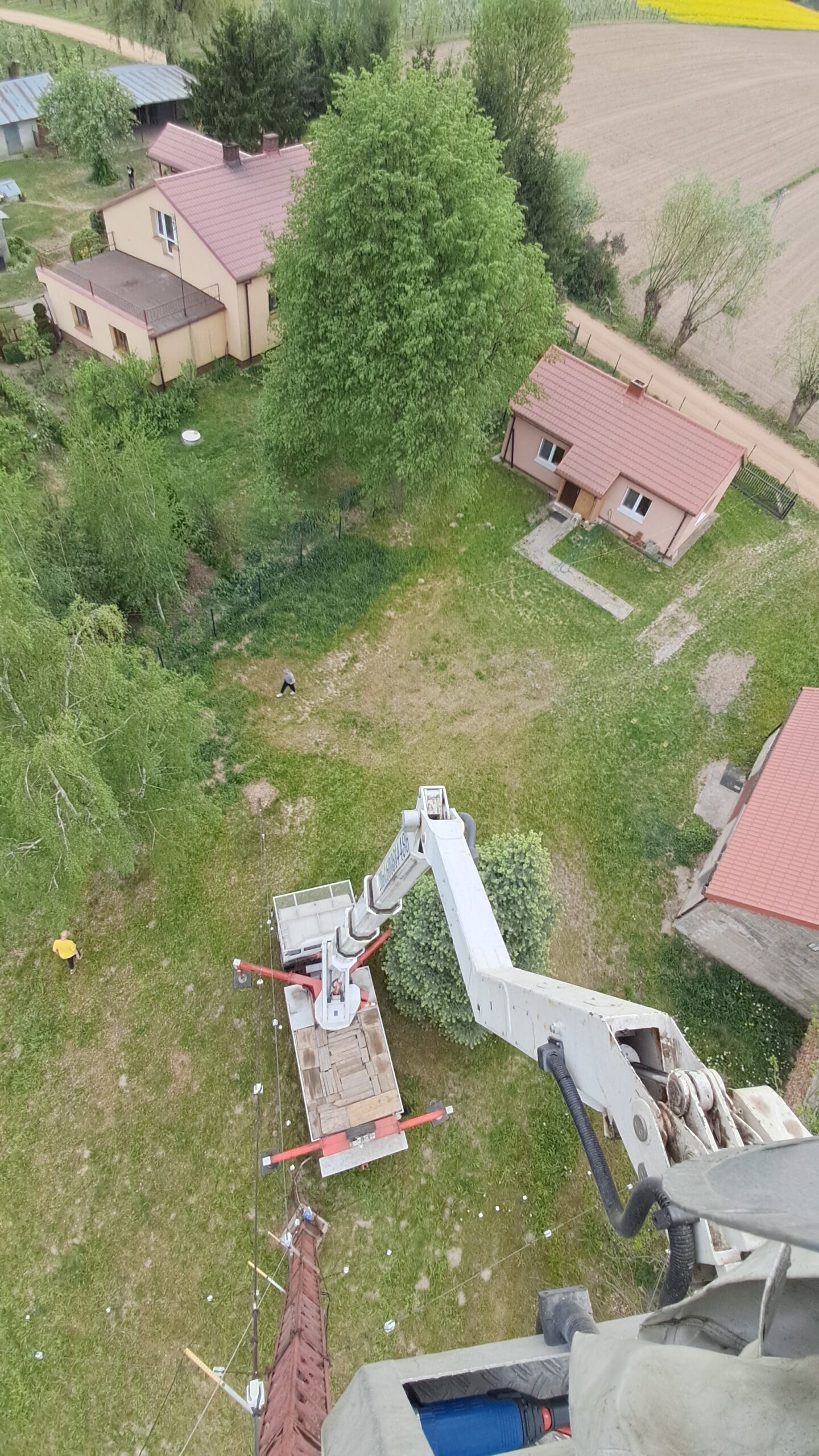 Realizacja podnośnika koszowego w Płońsku i okolicach